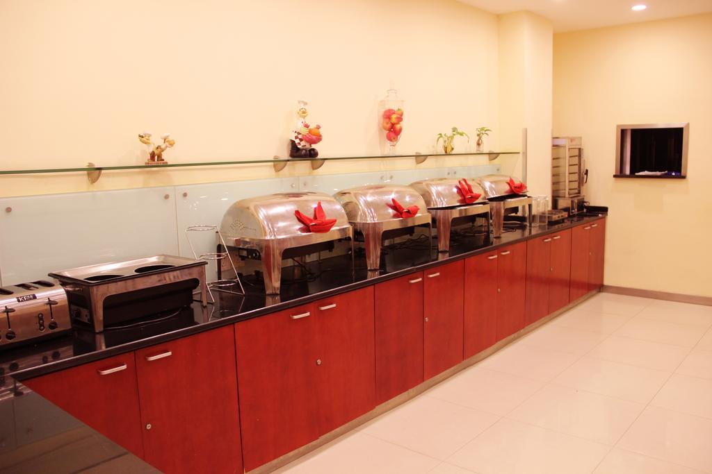 Hanting Hotel Shanghai Hongqiao Railway Station Huqingping Highway Buitenkant foto