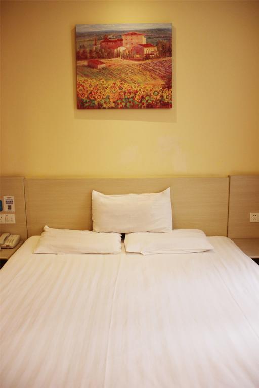 Hanting Hotel Shanghai Hongqiao Railway Station Huqingping Highway Buitenkant foto